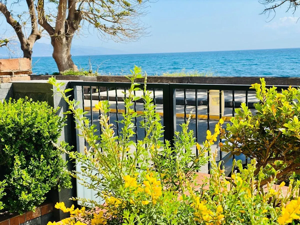 Torre Archirafi Vacanze Riposto 0*,  Italy